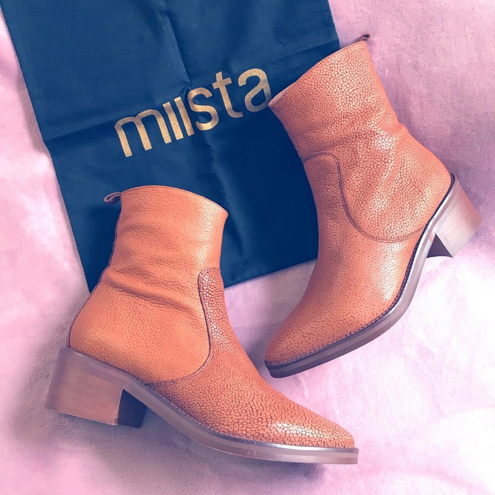 Miista Leather Kierra Tan Stingray Boots (NWOB)